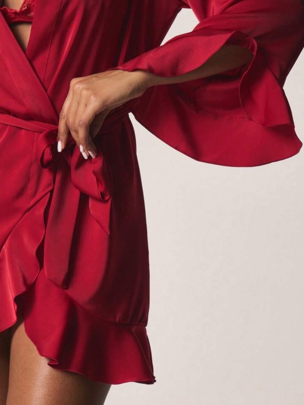 Missguided Red Satin Ruffle Robe NWT XL Glam Bridal Valentine - Picture 2 of 3